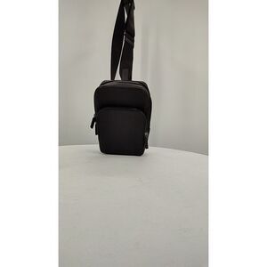 Quince Excursion Italian Leather Sling Pack Black